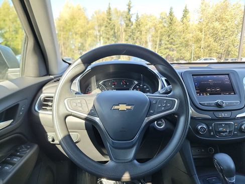 Used 2023 Chevrolet Equinox LT image 14