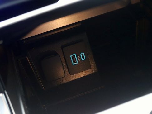 Used 2020 Ford Explorer ST w/ ST Street Pack image 21