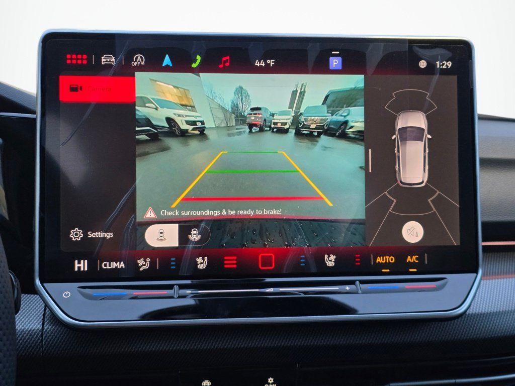 New 2026 Volkswagen GTI SE FWD image 26