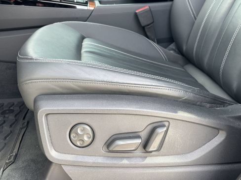 Certified 2023 Audi Q5 2.0T Premium w/ Convenience Package AWD/4WD image 14