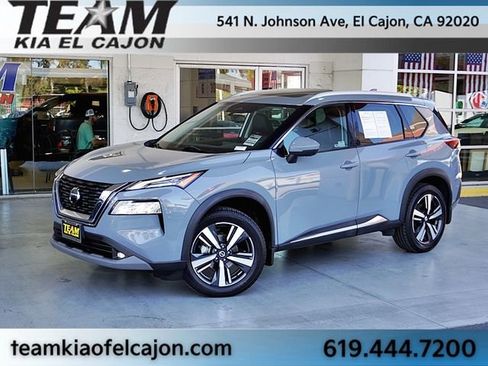 Used 2021 Nissan Rogue SL image 1