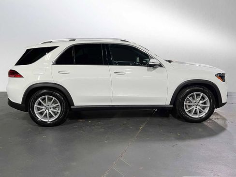 Used 2025 Mercedes-Benz GLE 350 4MATIC image 2