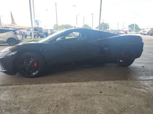 Used 2026 Chevrolet Corvette Stingray Coupe w/ 1LT RWD image 4