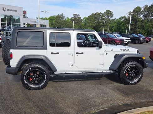 Used 2020 Jeep Wrangler Unlimited Sport AWD/4WD image 13