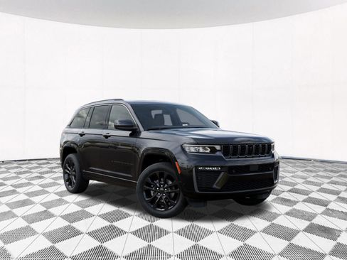 New 2026 Jeep Grand Cherokee Limited AWD/4WD image 8