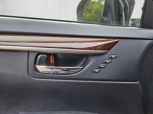 Used 2015 Lexus ES 350 w/ Luxury Package FWD image 23