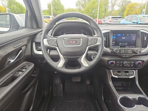 Used 2024 GMC Terrain SLT w/ LPO, Floor Liner Package AWD/4WD image 13