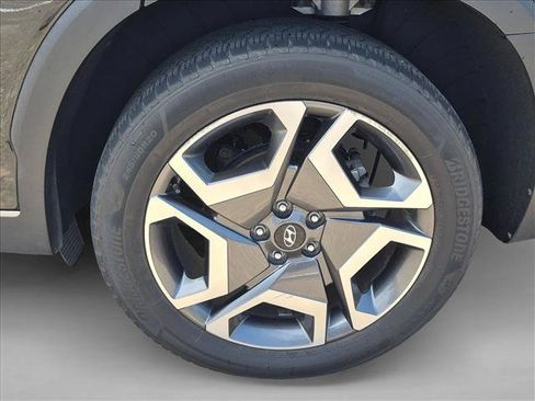 Used 2023 Hyundai Palisade SEL FWD image 17