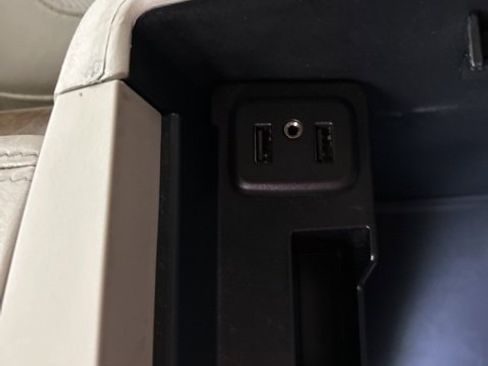 Used 2020 GMC Yukon Denali w/ Denali Premium Package image 21