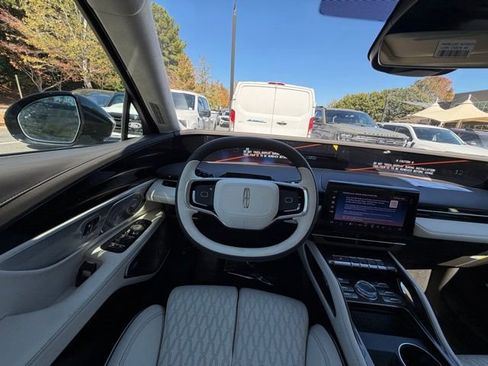 New 2026 Lincoln Nautilus Black Label w/ Jet Appearance Package image 9