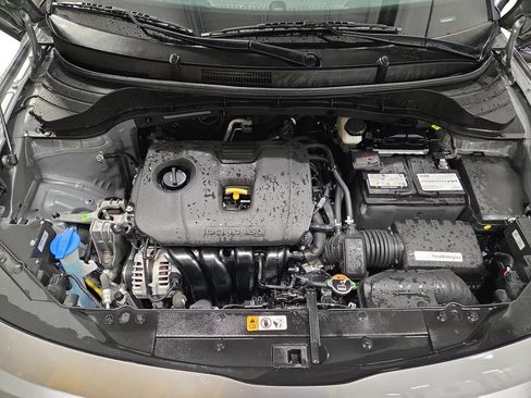 Used 2025 Kia Soul LX w/ LX Technology Package FWD image 28