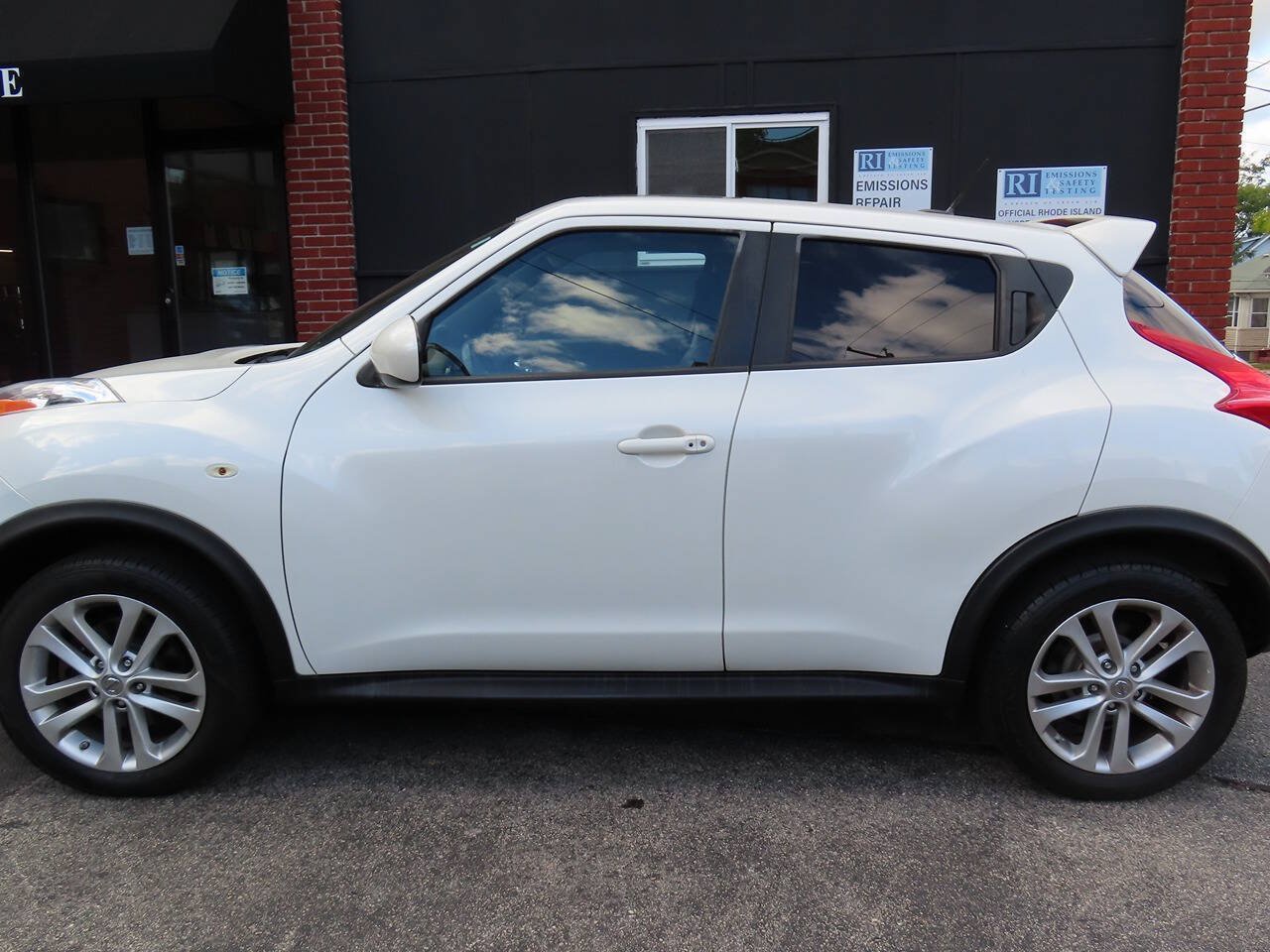 Used 2013 Nissan Juke SL AWD/4WD image 5