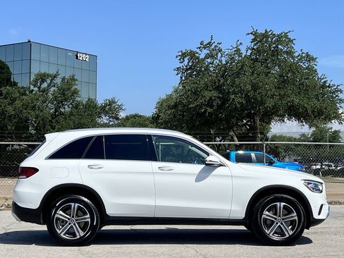 Used 2021 Mercedes-Benz GLC 300 image 3