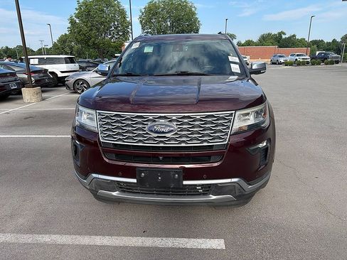 Used 2018 Ford Explorer Platinum AWD/4WD image 16