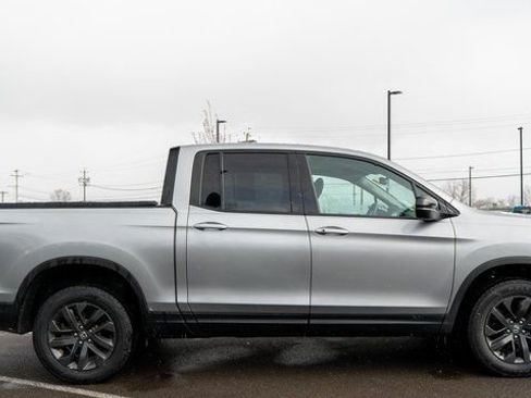 Used 2023 Honda Ridgeline Sport image 5