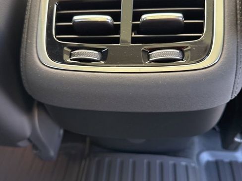 New 2026 Volvo XC90 B6 Plus w/ Protection Package Premier image 20