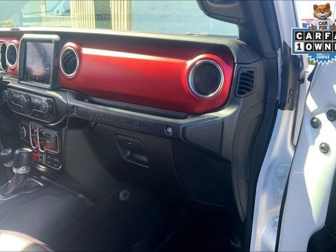 Used 2021 Jeep Wrangler Unlimited Rubicon w/ Xtreme Recon 35" Tire Package image 15