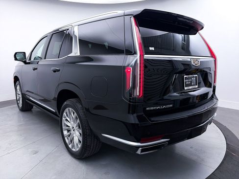 Used 2023 Cadillac Escalade Premium Luxury image 14