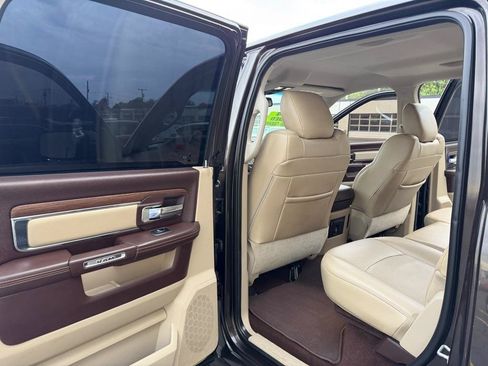 Used 2016 RAM 1500 Laramie w/ Convenience Group AWD/4WD image 10