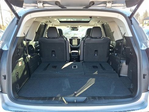 Used 2023 Subaru Ascent Limited w/ Technology Package image 34