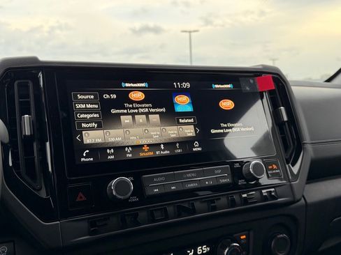 New 2026 Nissan Frontier SV image 25