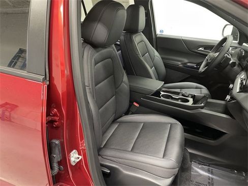 New 2026 Chevrolet Equinox LT w/ Convenience Package II image 19