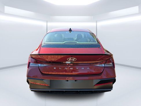 New 2026 Hyundai Elantra SEL Sport image 4