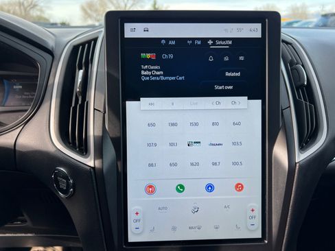 Used 2022 Ford Edge SEL w/ Convenience Package image 21