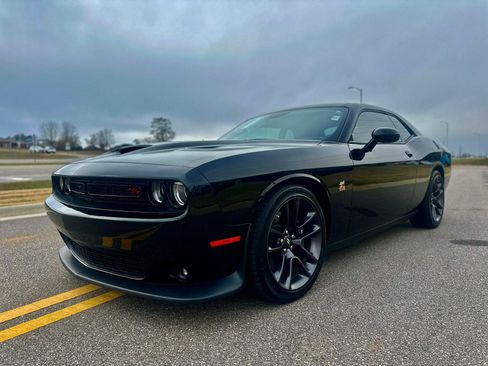 Certified 2022 Dodge Challenger R/T Scat Pack image 3