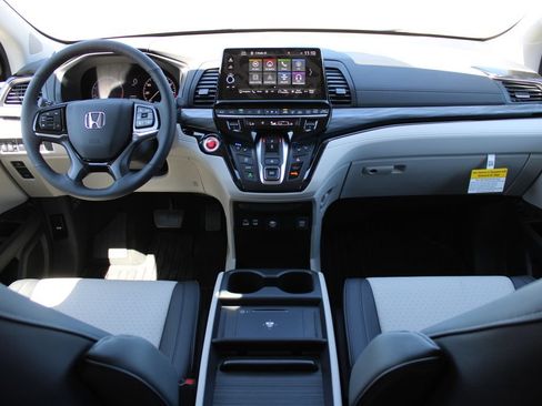New 2026 Honda Odyssey Elite image 14