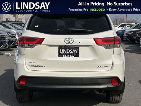 Used 2019 Toyota Highlander XLE image 5