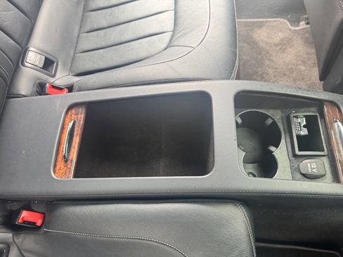 Used 2014 Mercedes-Benz CLS 550 w/ Premium 1 Package image 30