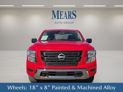Used 2024 Nissan Titan SV w/ SV Convenience Package image 9