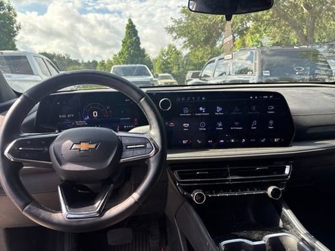 Used 2024 Chevrolet Traverse LS w/ LPO, Floor Liner Package FWD image 11