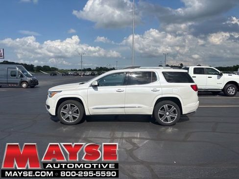 Used 2019 GMC Acadia Denali w/ Technology Package FWD image 1