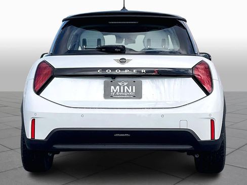 Used 2025 MINI Cooper S image 4