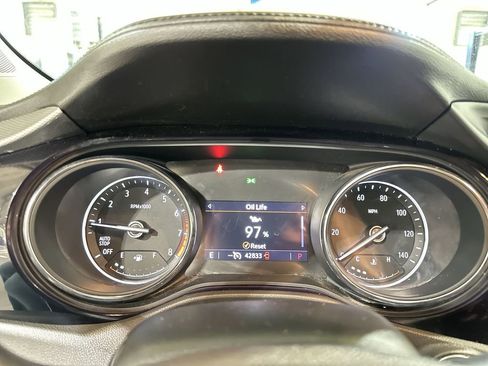 Used 2020 Buick Encore GX Preferred image 10