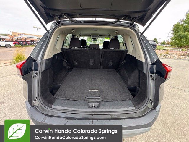 Used 2023 Nissan Rogue SV AWD/4WD image 29