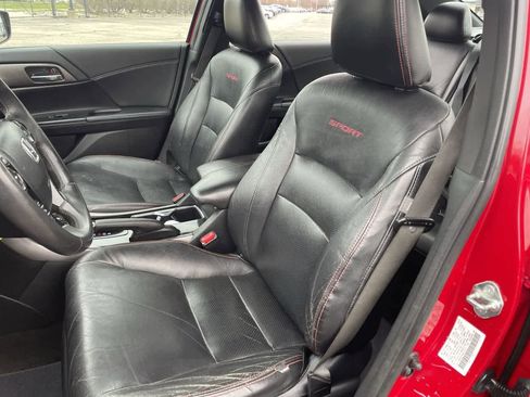 Used 2016 Honda Accord Sport image 12