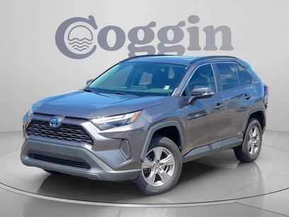 Used 2022 Toyota RAV4 XLE w/ Convenience Package