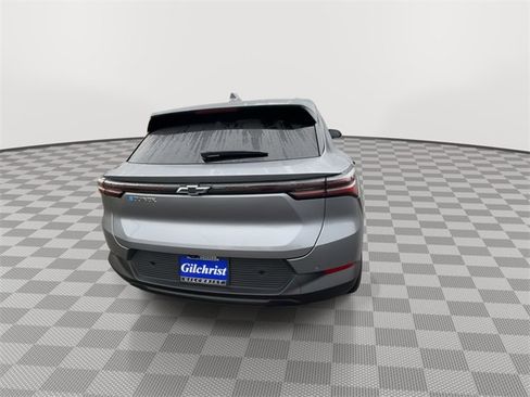 Used 2025 Chevrolet Equinox EV LT w/ Comfort Package image 7