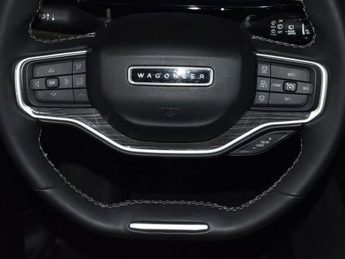 Used 2022 Jeep Wagoneer Series III w/ Premium Group I image 25