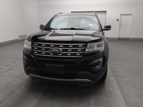 Used 2017 Ford Explorer XLT AWD/4WD image 15