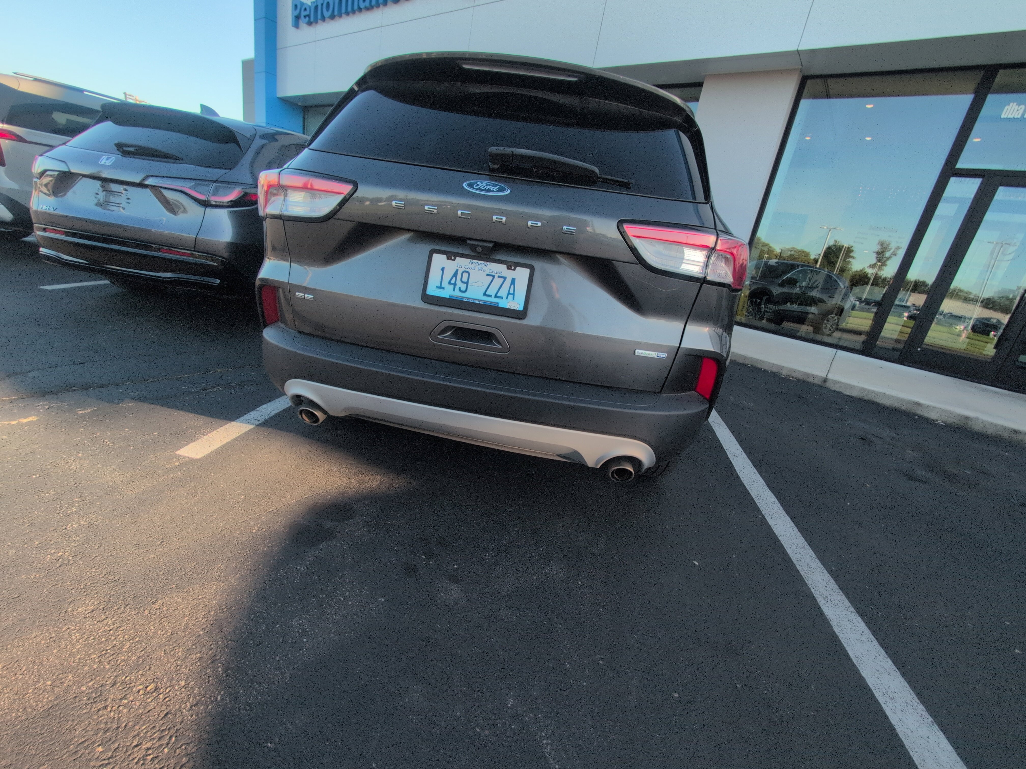 Used 2020 Ford Escape SE AWD/4WD image 2