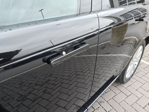 Used 2023 Land Rover Range Rover SE image 14