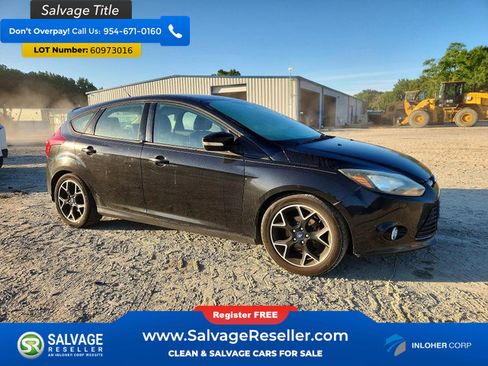 Used 2014 Ford Focus SE w/ Equipment Group 201A FWD image 5