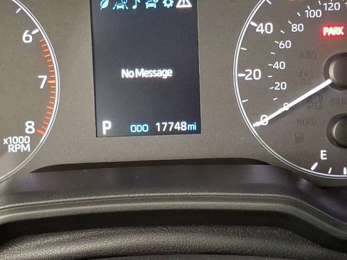 Used 2025 Toyota Corolla Cross AWD Hybrid image 5
