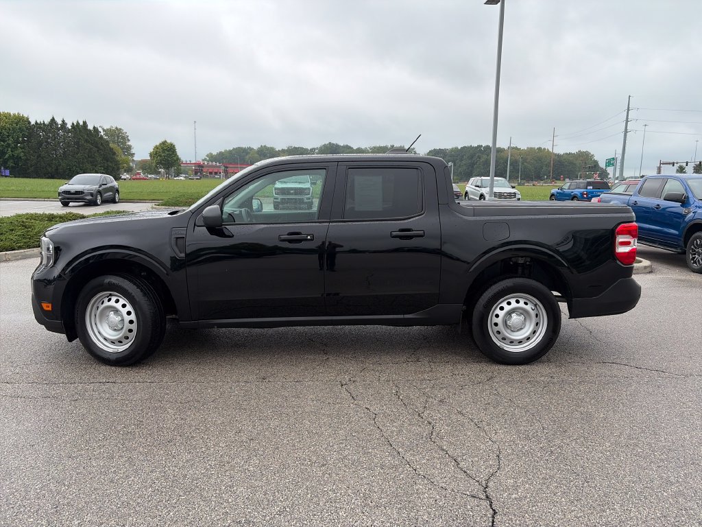 Used 2025 Ford Maverick XL FWD image 4