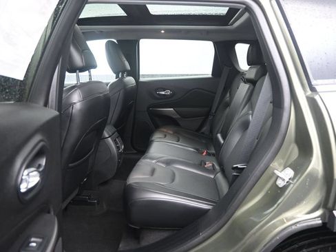 Used 2021 Jeep Cherokee Limited AWD/4WD image 26