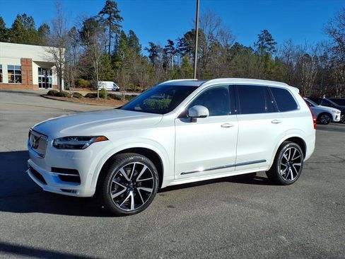 Certified 2023 Volvo XC90 B6 Plus w/ Protection Package Premier image 7